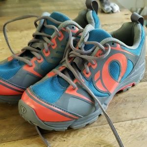 Pearl Izumi Biking Sneakers with clips